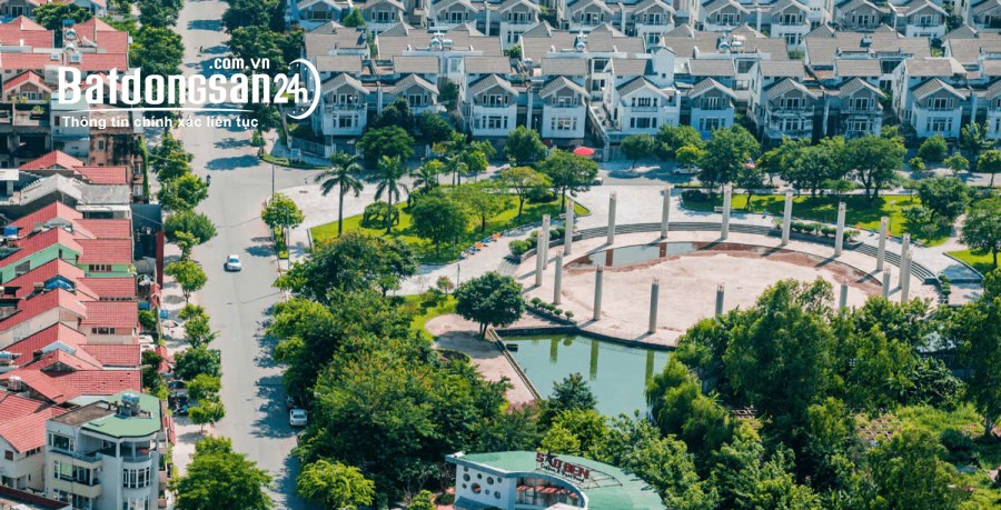 CẦN BÁN GẤP BIỆT THỰ VĂN PHÚ, MẶT TIỀN 10X20M, ĐỐI DIỆN CÔNG VIÊN CÂY XANH, ĐƯỜNG 20M