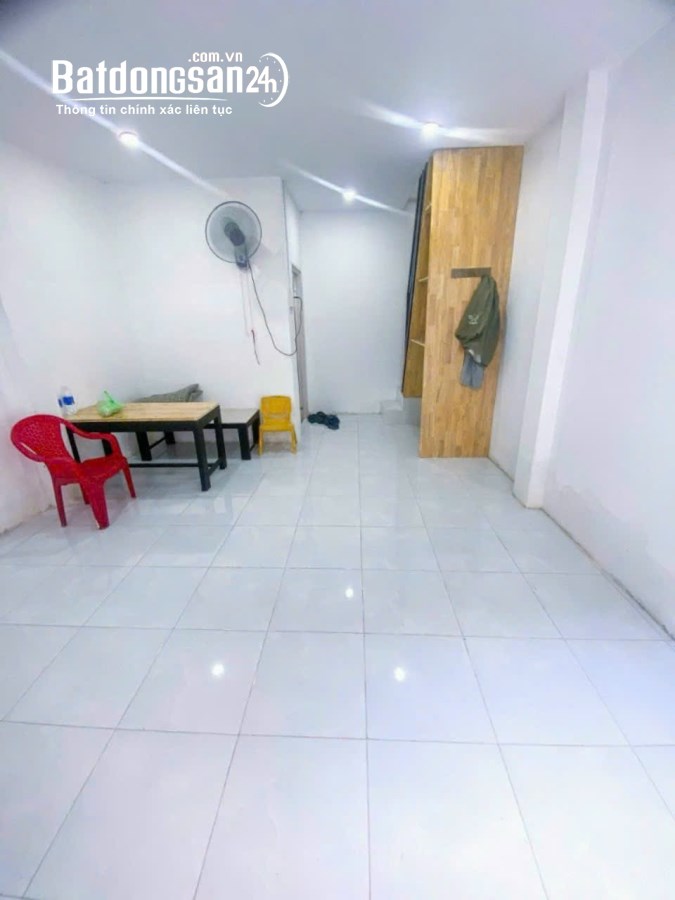  BÁN NHANH NHÀ 702 HỒNG BÀNG Q11.40M.2 TẦNG MỚI ĐẸP 1.799 TỶ