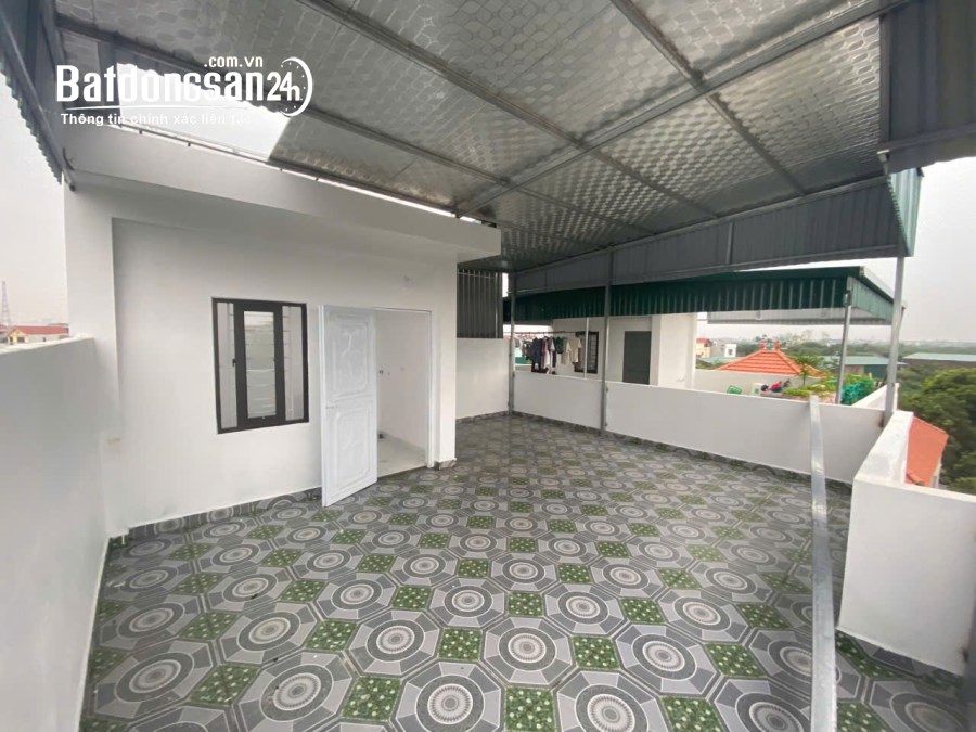 Bán nhà 5 tầng, 50m2, giá 2.85 tỷ cạnh trường C1, C2 Phụng Châu.
