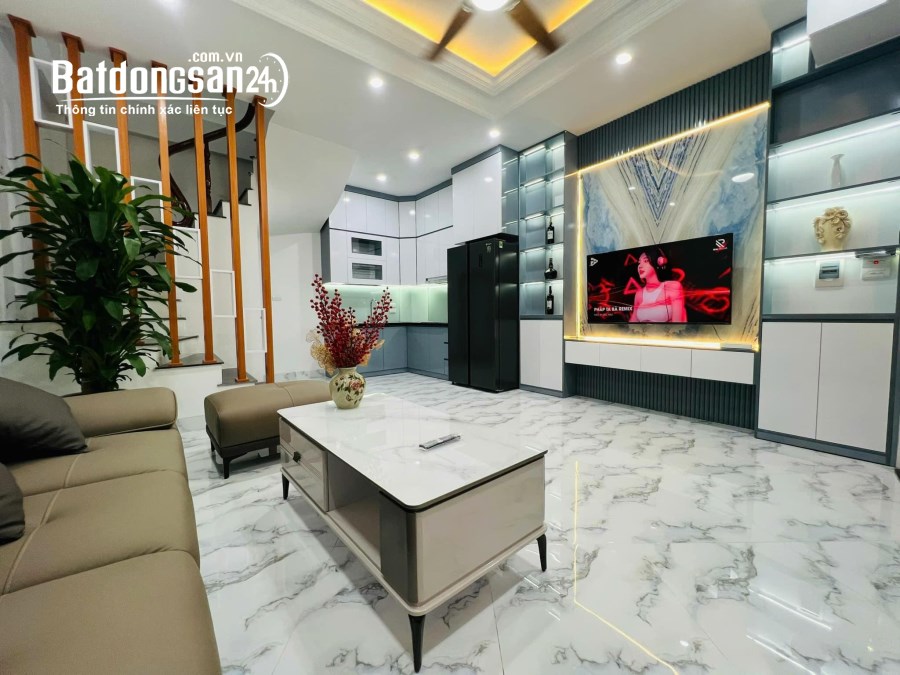 Nhà Đẹp 5 Tầng, Đại Kim, Ngõ Nông Rộng, Chỉ 5.x Tỷ