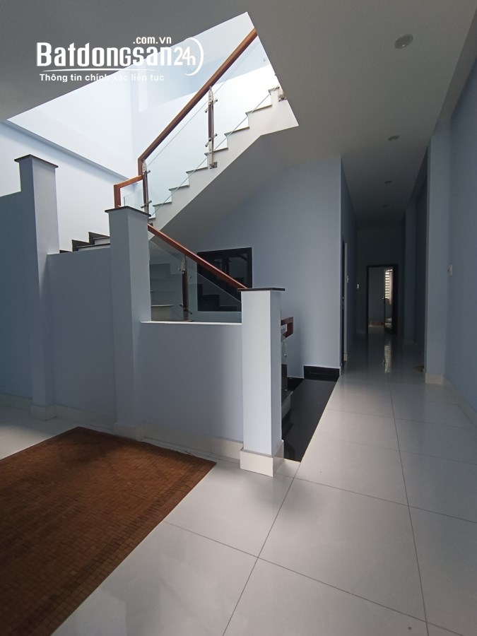 NHÀ 3TẦNG HÒA KHÁNH NAM, GẦN BẾN XE, ĐƯỜNG 7M5, 100M2 3 MÊ, TUYỆT ĐẸP, CHỈ NHỈNH 3 TỶ