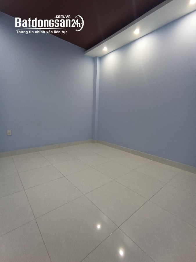 NHÀ 3TẦNG HÒA KHÁNH NAM, GẦN BẾN XE, ĐƯỜNG 7M5, 100M2 3 MÊ, TUYỆT ĐẸP, CHỈ NHỈNH 3 TỶ