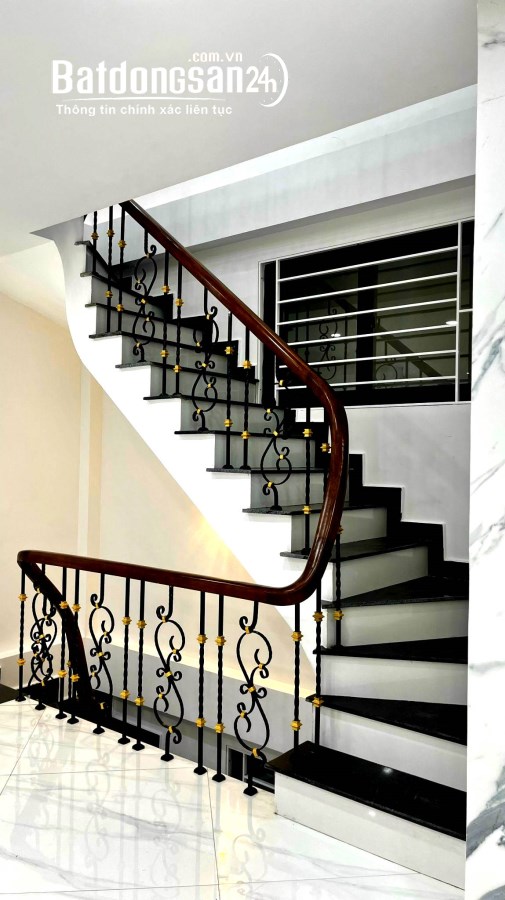 Bán nhà ngõ Gốc Đề, Phố Minh Khai, Quận Hoàng Mai, Hà Nội Dt 71m, giá 25 tỷ