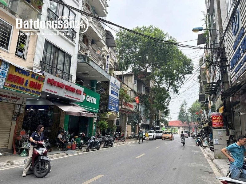 Bán nhà mặt phố Phố Hàng Cháo, Phường Cát Linh, Quận Đống Đa
