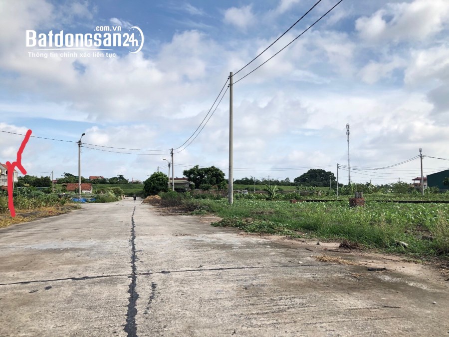 Bán 90m2 đất Đấu giá Đình Tổ, Bắc Ninh đường 3 ô tô giá 24tr/m2