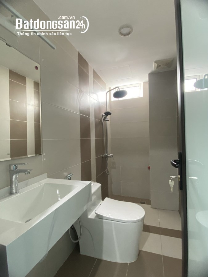 Bán 70m - 8 Tầng - 4m.Mặt tiên. ( Măt Phố Đỗ Quang ) Cầu Giấy 