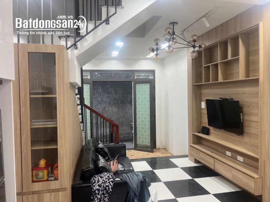 Bán nhà 3T Do Nha, Tây Mỗ, nội thất long lanh, oto cách 20m, 32m2,4.X Tỷ( X tiểu học)