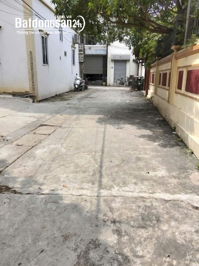 Bán 43m2 đất Yên Vĩnh, lô góc, ô tô tránh cách 15m, sẵn sổ. Lh 0382.703.234