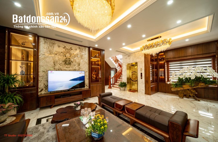 Bán nhà mặt phố Đường Phạm Văn Đồng, Quậ BÁN NHÀ Phạm Văn Đồng, 60M, 8Tần Bắc Từ Liêm