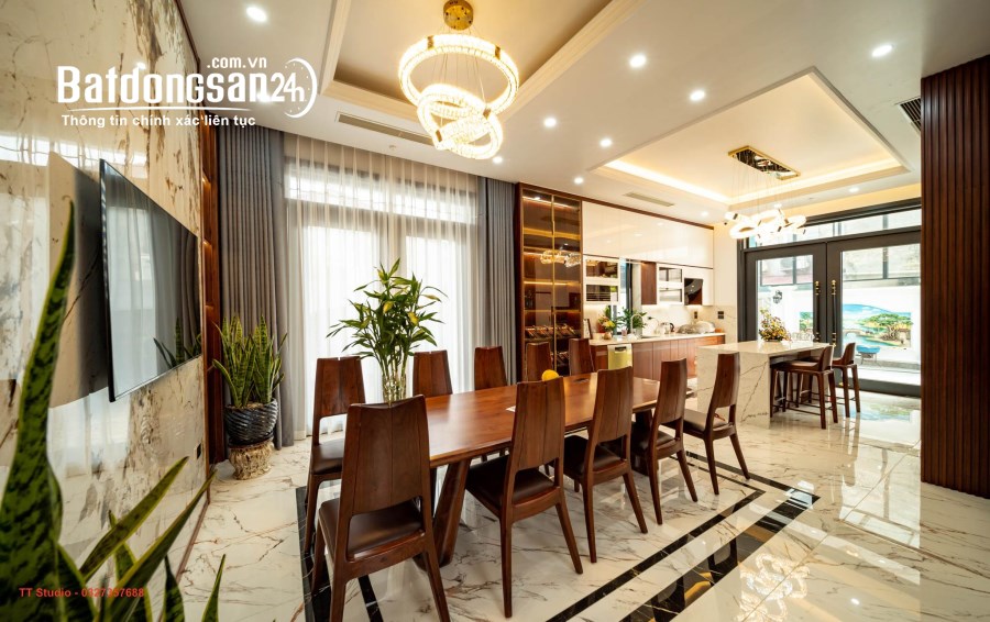 Bán nhà mặt phố Đường Phạm Văn Đồng, Quậ BÁN NHÀ Phạm Văn Đồng, 60M, 8Tần Bắc Từ Liêm
