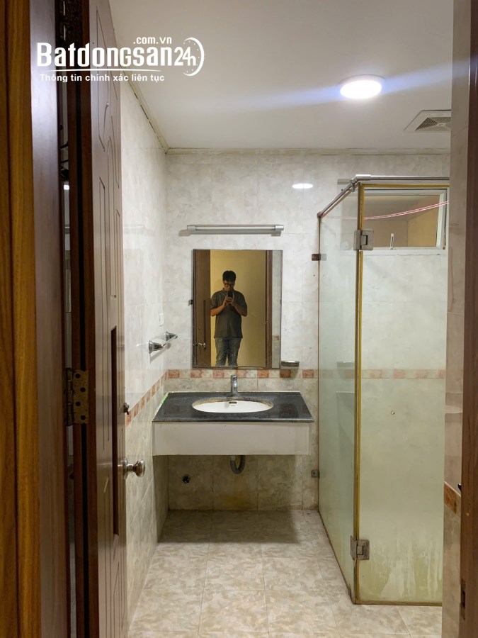cho thuê chung cư N09B1 Thành Thái, 90m, 2 phòng ngủ, đồ cơ bản 13 triệu