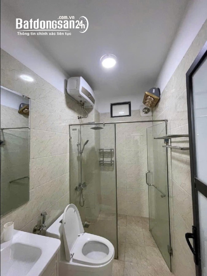 CHỈ 2.65 TỶ CÓ NGAY NHÀ 4,5 TẦNG 36M2, GẦN QL6A - BIÊN GIANG