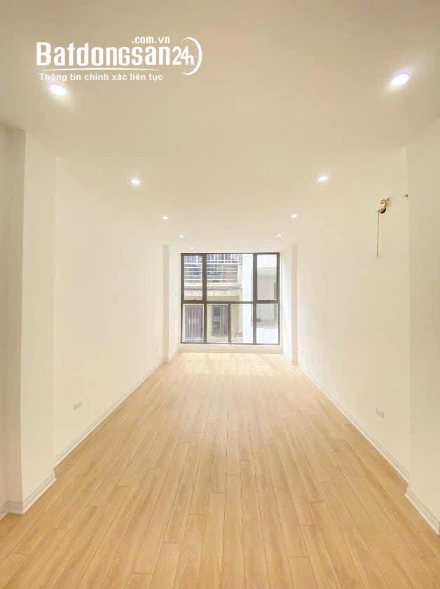 Cho thuê nhà ngõ ô tô - THANG MÁY,  KD Đào Tấn - Ba Đình 45m x 6T giá 25 triệu