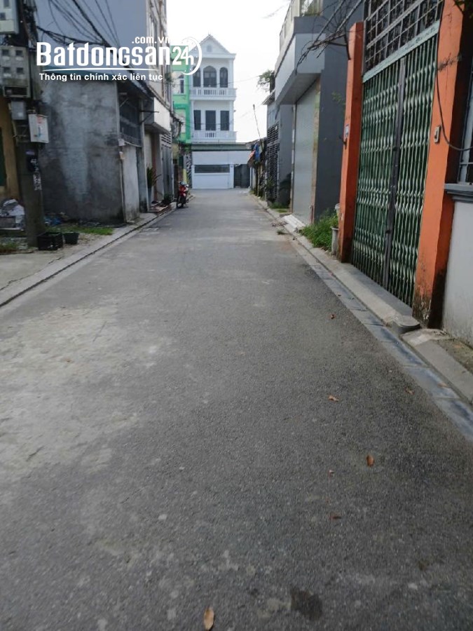 Nhà 3 Tầng-Gara Ô Tô-Đường Ô Tô Tránh-DT 47M²-MT 3,9M-Tổ 36 Thị Trấn-Đông Anh