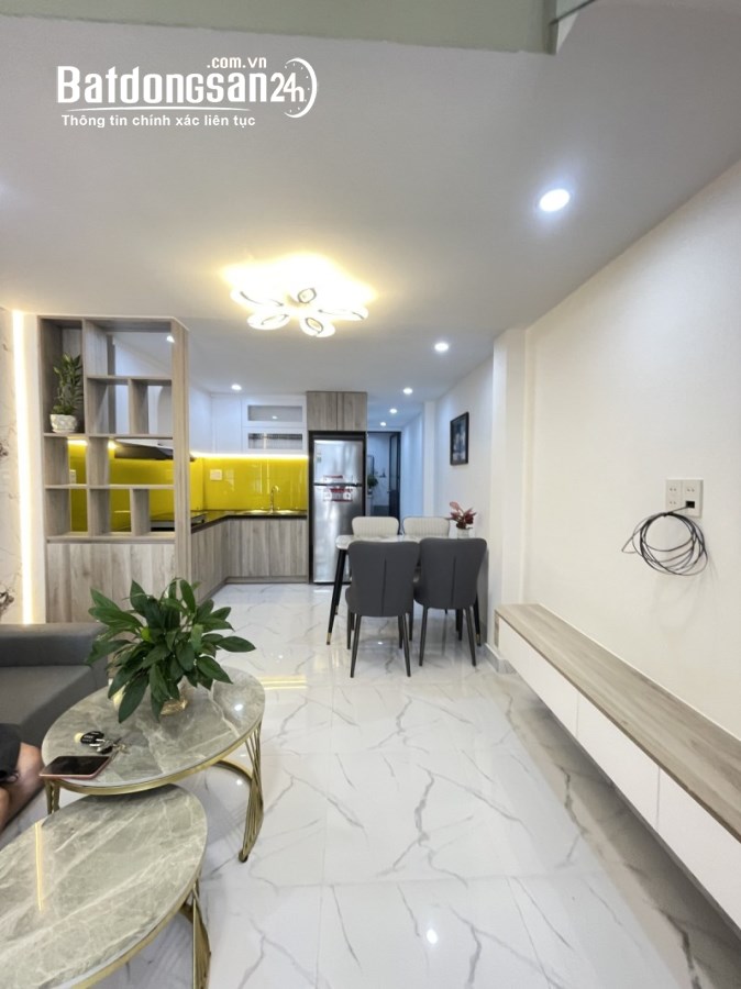 Đường Nguyễn Hoàng, Vĩnh Trung, Thanh Khê, gần Trung tâm, 47m2, đẹp ở ngay. 2.x