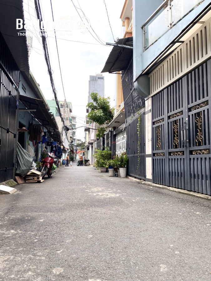 BÁN NHÀ NGAY CHỢ PHƯỚC LONG, CÁCH ĐỖ XUÂN HỢP 50M, PLA, Q9,DT 54M2(4X14), SHR , K QUI