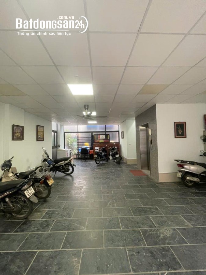 Bán nhà mặt phố Đường Hoàng Quốc Việt, Phường Nghĩa Đô, Quận Cầu Giấy