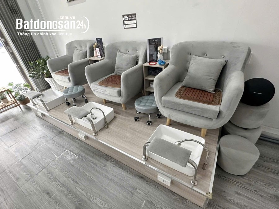 SANG TIỆM NAILS GỘI 56 KÊNH TÂN HÓA, PHƯỜNG PHÚ TRUNG, QUẬN TÂN PHÚ