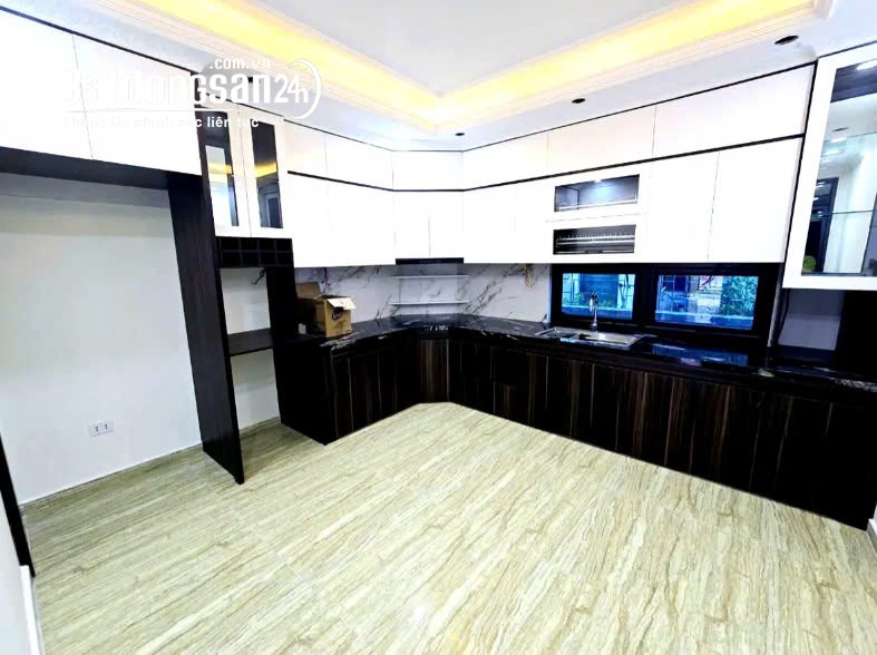 Bán nhà Đường Phạm Văn Đồng, Phường Cổ Nhuế 1, Quận Bắc Từ Liêm