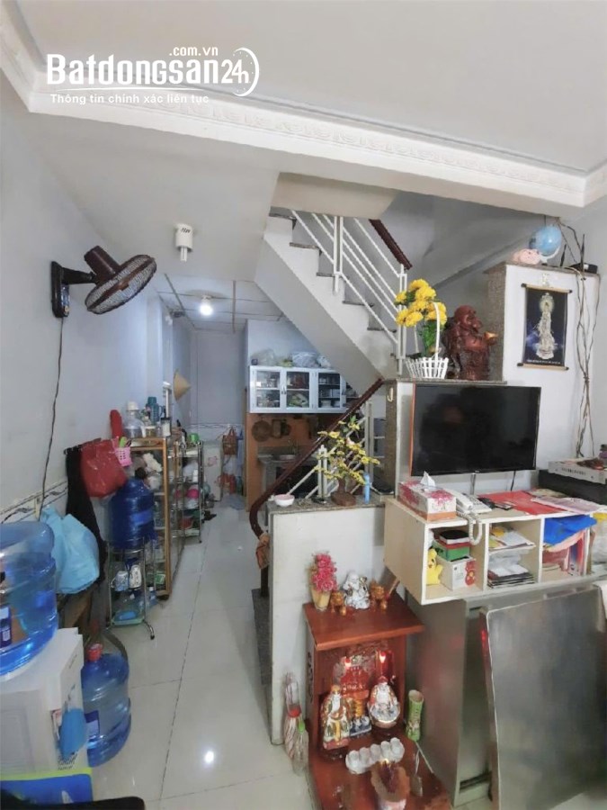 Cách Mạng Tháng Tám, Phường 15, Quận 10 HẺM 5M,3 TẦNG BTCT - 28M2, 3.95 TỶ