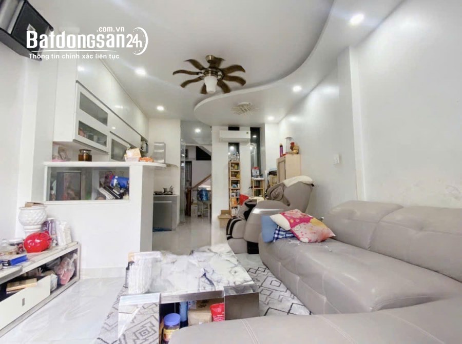 Bán nhà siêu phẩm 7 tầng, Lê Thị Bạch Cát, Quận 11, có thang máy, Chỉ 10.5 tỷ