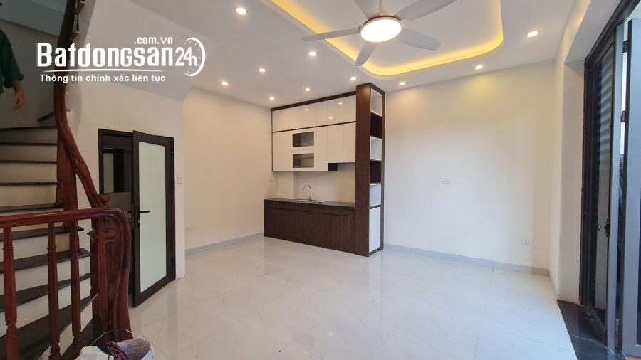 BÁN GẤP nhà khu Phú Lãm, Quận Hà Đông, -35M2- OTO VÀO NHÀ