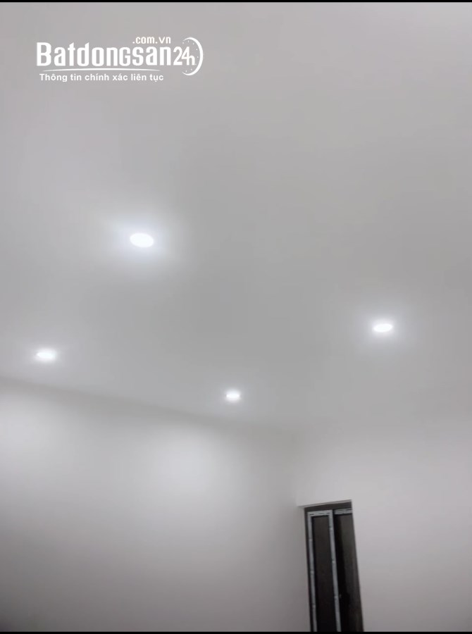 Bán Nhà Hàng Xóm Quốc Tử Giám, Mới Đẹp Long Lanh: Gần Ô tô:  20M- 3,5 tỷ (TL).