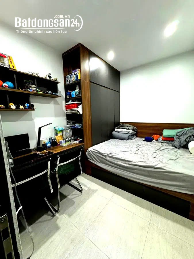 SIÊU HIẾM CỬA NAM, HOÀN KIẾM. 30 M2 3 TẦNG MT 4.5M-6,7 TỶ- 3