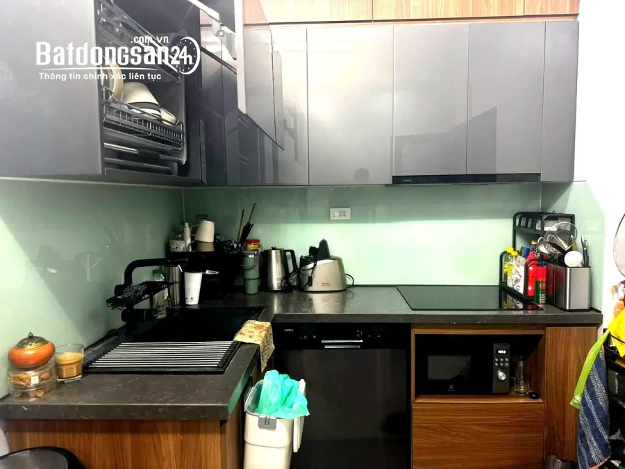 SIÊU HIẾM HAI BÀ TRƯNG, HOÀN KIẾM. 28M2 3 TẦNG MT 4.5M - 6,6