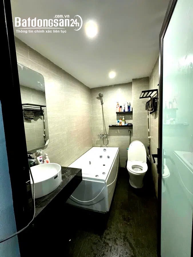 SIÊU HIẾM HAI BÀ TRƯNG, HOÀN KIẾM. 28M2 3 TẦNG MT 4.5M - 6,6