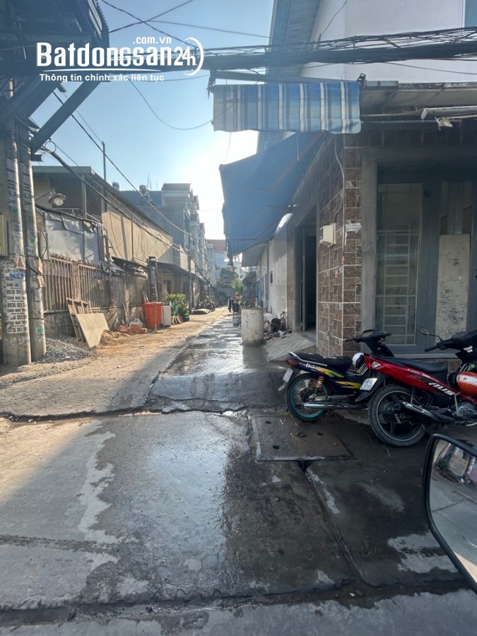 Bán Nhà Tỉnh lộ 10, Bình Trị Đông, Bình Tân. DT 96m2 nhà C4 (4.1 x24)