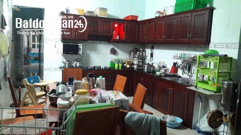 Bán Nhà Tỉnh lộ 10, Bình Trị Đông, Bình Tân. DT 109m2 x 3 tầng (5.2 x20)