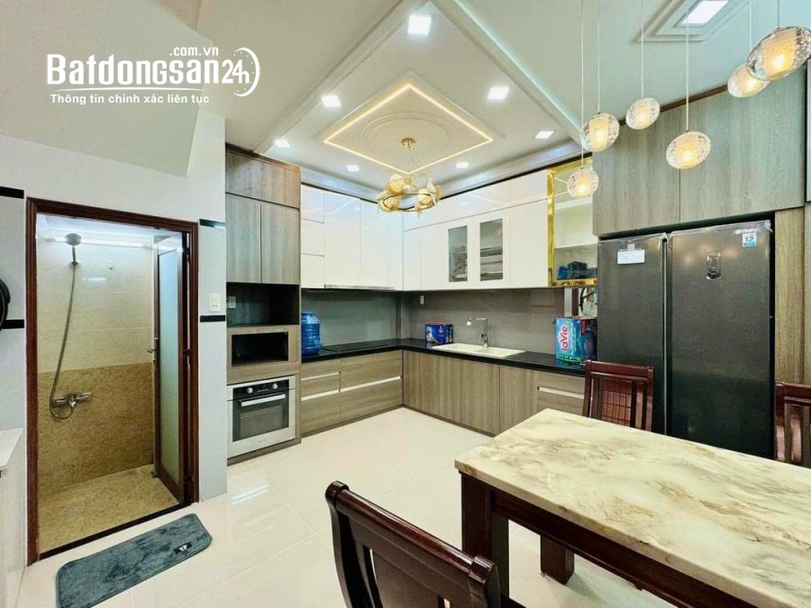***Bán nhà mặt tiền Võ Thành Trang, phường 11 Tân BÌnh (4,5*15) 3 tầng