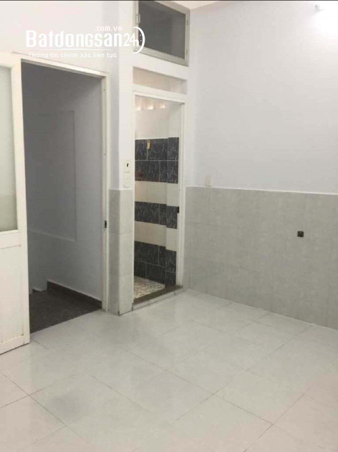 Phú Nhuận-Cách 1 căn ra HXH Huỳnh Văn Bánh-43m2-4T-5PN.