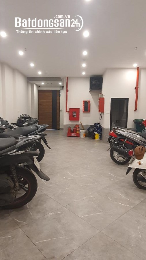 NHÀ NGỌC LÂM 115M, 7 TẦNG THANG MÁY, 18 PHÒNG CHO THUÊ, NGÕ THÔNG