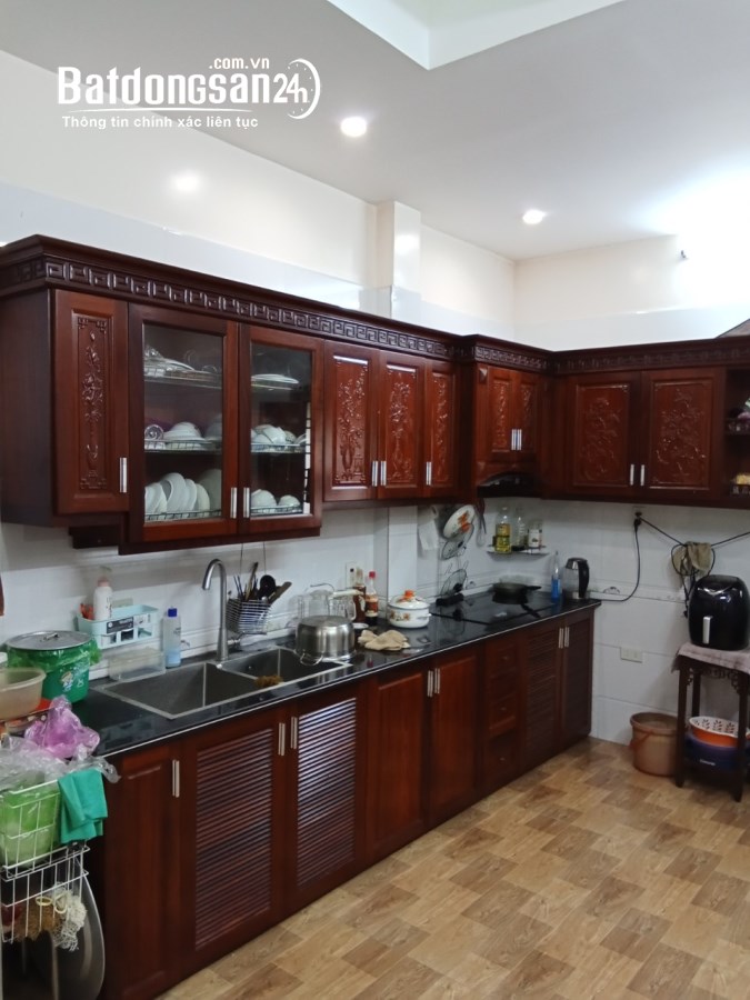 Nhà 4 tầng 90m2 mặt đường Trại Lẻ 3 cạnh khu Hoàng Huy Mall, Kênh Dương, Lê Chân