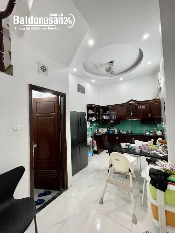 Nhà đẹp 4 tầng, Thanh Xuân, Ngõ xe ba gác, Chỉ 6.X Tỷ