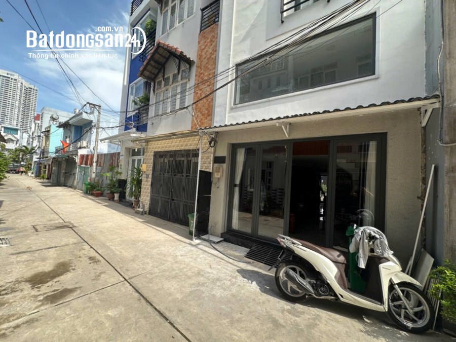 NHÀ TT QUẬN 7- 4 TẦNG- XE HƠI TỚI NHÀ- FULL NỘI THẤT- NHÀ MỚI VÀO Ở