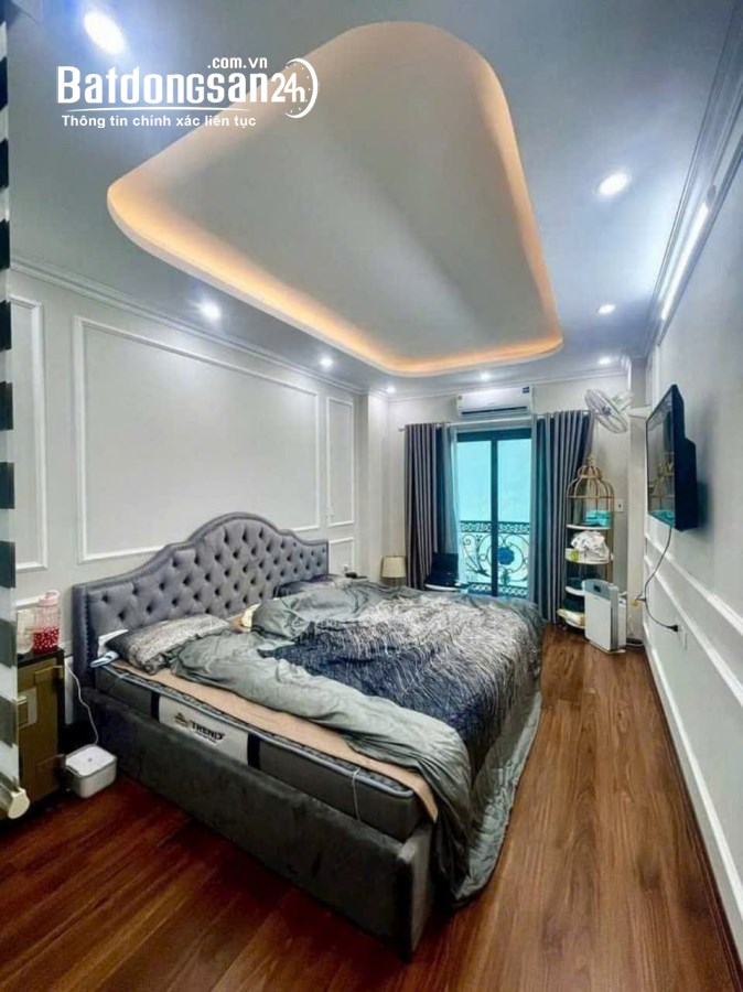 Bán Nhà Hồ Tùng Mậu, Dân Xây, 2 Mặt Thoáng, Ngõ 3.5m,Tặng Nội Thất.