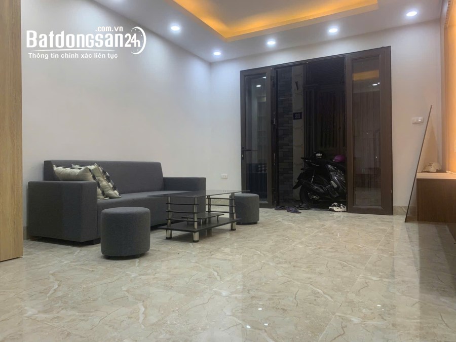 Duy nhất 1 căn phố Lương Định Của - Đống Đa - 27m 3 ngủ ngõ thông gần