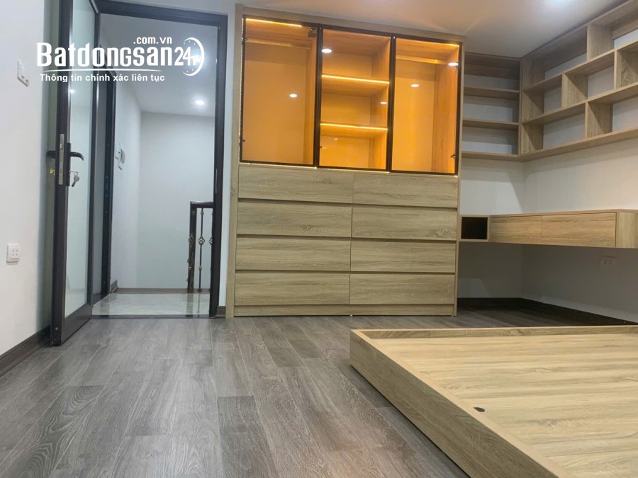 Bán nhà Lương Định Của - Đống Đa - 27m 3 ngủ ngõ thông gần phố ở ngay