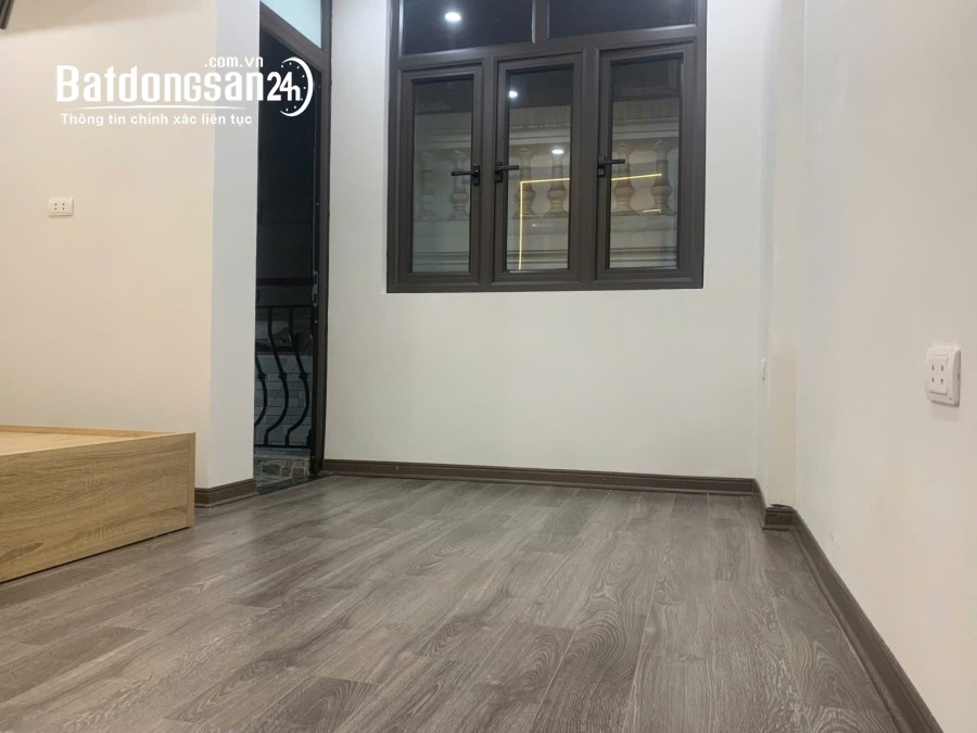 Bán nhà Lương Định Của - Đống Đa - 27m 3 ngủ ngõ thông gần phố ở ngay