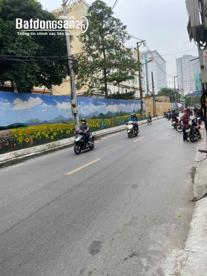 Chính chủ cần bán nhà 3 tầng mặt đường số 9A Xa La, phường Phúc La,