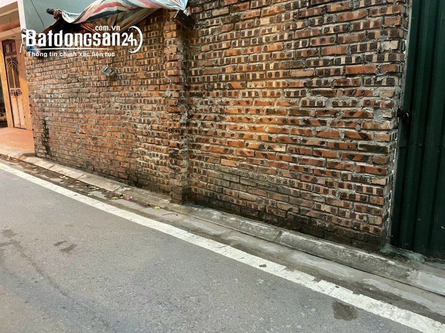 Bán đất Cổ Linh Phố Trạm,1 nhà ra phố, ngõ to 2 ô tô