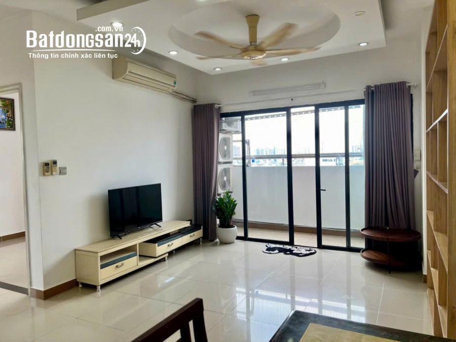 Bán Chung Cư Era Lạc Long Quân, Víp Tân Bình, 63M2, Nội Thất Cao Cấp, Nhỉnh 2 Tỷ TL.