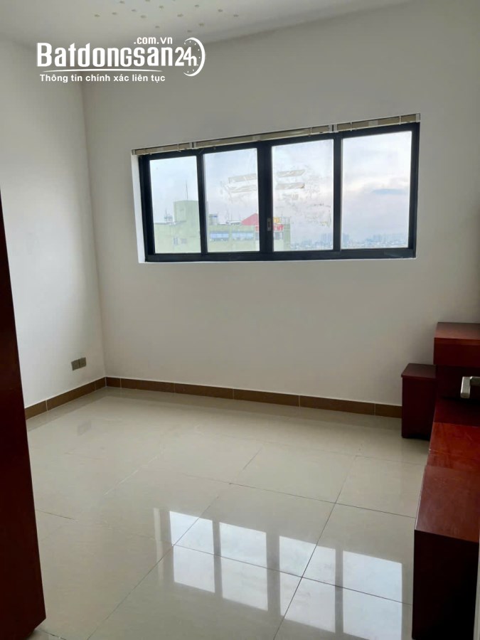 Bán Chung Cư Era Lạc Long Quân, Víp Tân Bình, 63M2, Nội Thất Cao Cấp, Nhỉnh 2 Tỷ TL.