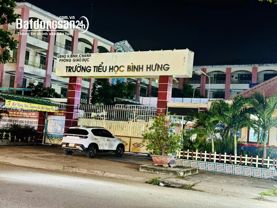 Bán nhà KDC Bình Hưng 4*18 4 tầng giáp quận 8 Bình Chánh  chỉ 8,3 tỷ