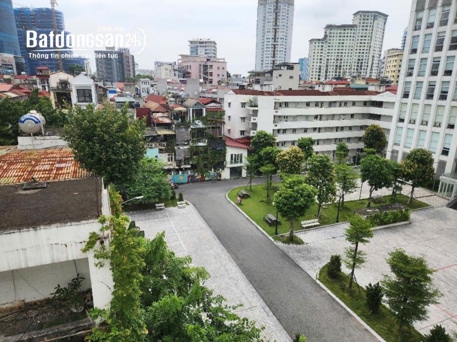 Cực phẩm phố Chùa Láng 36m2, 5T, MT6m lô góc 2 thoáng Gara ô tô gần Hồ Láng