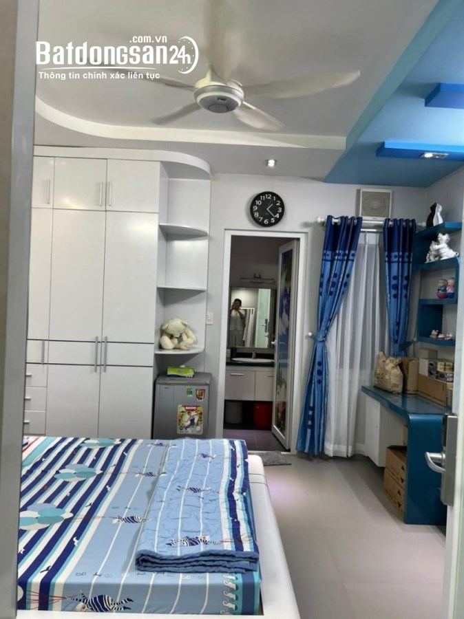*Bán nhà mặt tiền  trục CMT8 phường 7 Tân Bình*  trục CMT8