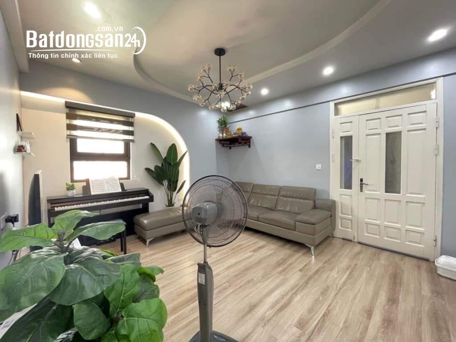 Bán chung cư C4 mặt phố Nguyễn Cơ Thạch, Mỹ Đình, Nam Từ Liêm, 82m2,